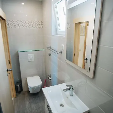 Mateo Apartment